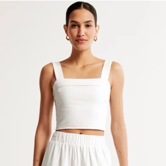 Abercrombie & Fitch Tops - Abercrombie white linen blend crop top
